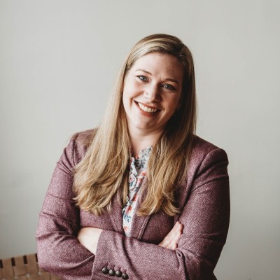 Headshot of Miranda Kerr